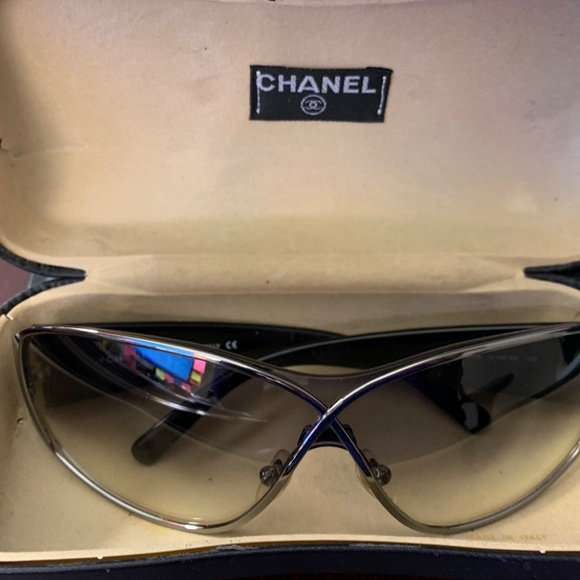 Chanel Glasses - Picture 2 of 5
